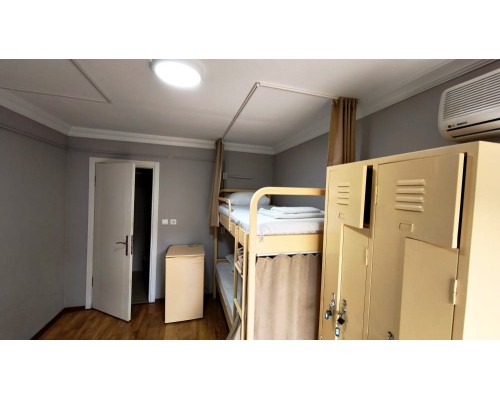 Уютный номер для четверых в Orange Beach Camp